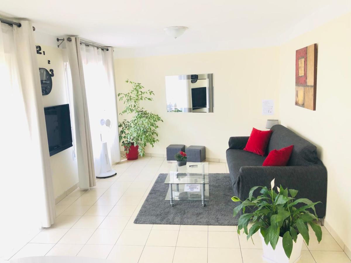 Beautiful Apartment Near Geneva แซ็ง-ฌูเลียง-อ็อง-เฌอเนอวัว ภายนอก รูปภาพ
