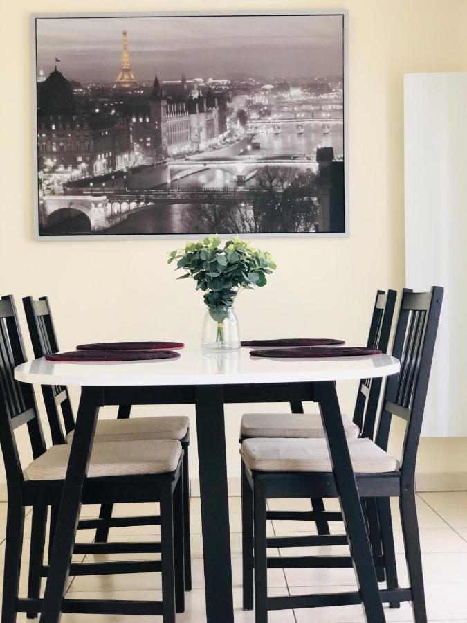Beautiful Apartment Near Geneva แซ็ง-ฌูเลียง-อ็อง-เฌอเนอวัว ภายนอก รูปภาพ