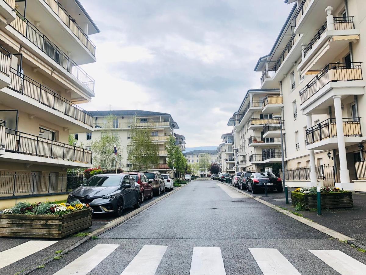 Beautiful Apartment Near Geneva แซ็ง-ฌูเลียง-อ็อง-เฌอเนอวัว ภายนอก รูปภาพ